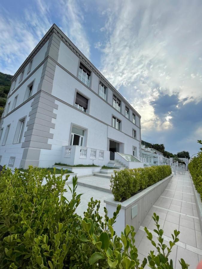 Experience Boutique Hotel - Villa Cimmino كاستيلاّماري دي ستا المظهر الخارجي الصورة